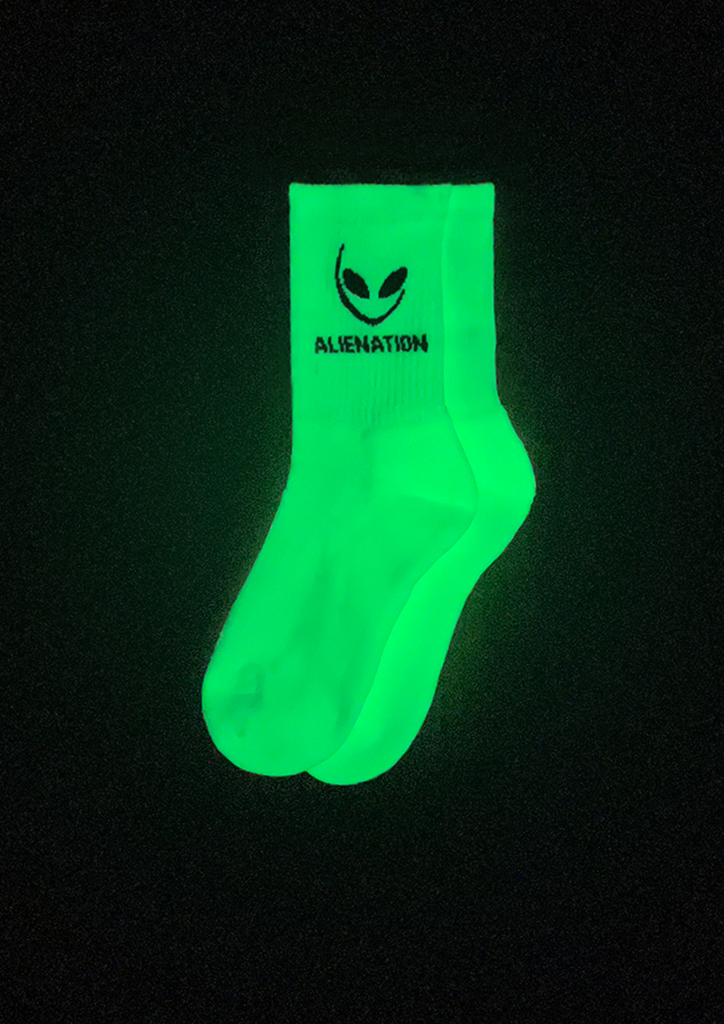 Gløde sokker - Alienation