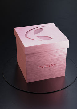 Caja misteriosa rosa - Alienation